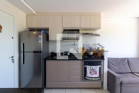 Sala/Cozinha de apartamento à venda com 2 quartos, 35m² em Vila Carmosina, São Paulo