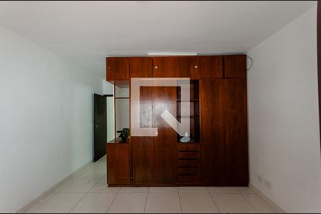 Suíte de casa para alugar com 3 quartos, 300m² em Conjunto Residencial Vista Verde, São Paulo