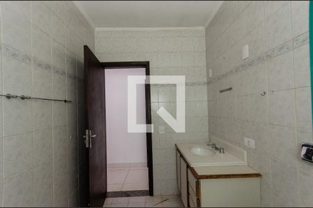 Banheiro da Suíte de casa para alugar com 3 quartos, 300m² em Conjunto Residencial Vista Verde, São Paulo