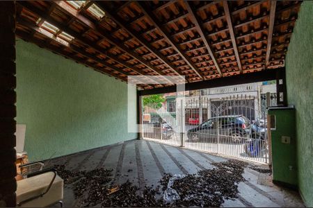 Garagem de casa para alugar com 3 quartos, 300m² em Conjunto Residencial Vista Verde, São Paulo