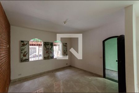 Sala de casa para alugar com 3 quartos, 300m² em Conjunto Residencial Vista Verde, São Paulo
