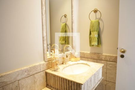 Lavabo de apartamento à venda com 3 quartos, 200m² em Setor Bueno, Goiânia