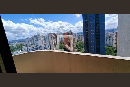 Varanda da Suíte 1 de apartamento à venda com 4 quartos, 228m² em Vila Suzana, São Paulo