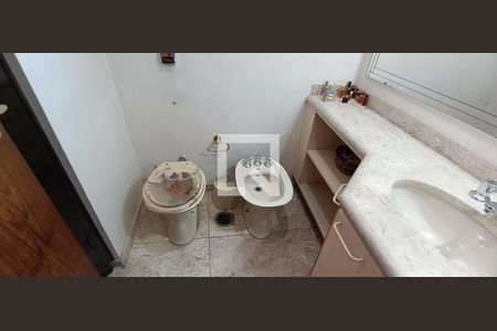 Banheiro da Suíte 2 de apartamento à venda com 4 quartos, 228m² em Vila Suzana, São Paulo