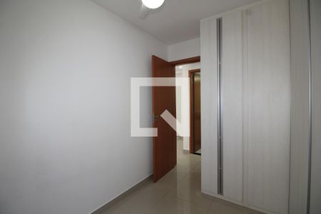 Quarto 1 de apartamento para alugar com 2 quartos, 50m² em Taquara, Rio de Janeiro