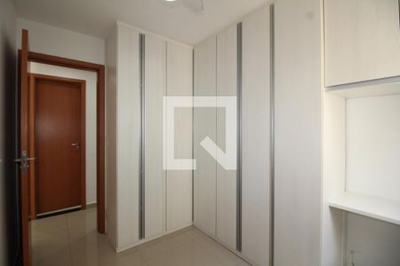Quarto 1 de apartamento para alugar com 2 quartos, 50m² em Taquara, Rio de Janeiro