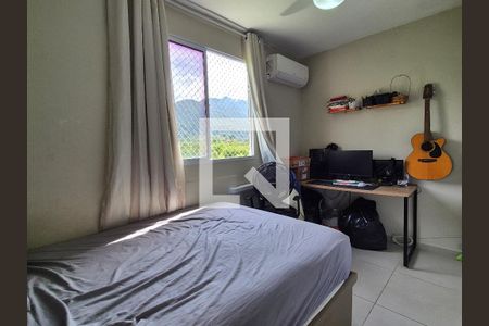 Quarto 2 de apartamento para alugar com 2 quartos, 44m² em Vargem Pequena, Rio de Janeiro