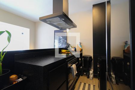 Cozinha de apartamento à venda com 1 quarto, 40m² em Vila Nova Conceição, São Paulo