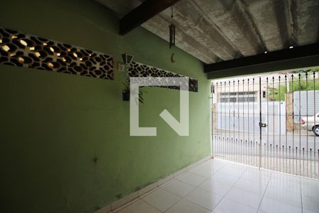 Garagem de casa à venda com 2 quartos, 250m² em Alves Dias, São Bernardo do Campo