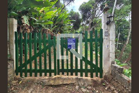 Placa de casa de condomínio para alugar com 2 quartos, 100m² em Vargem Grande, Rio de Janeiro