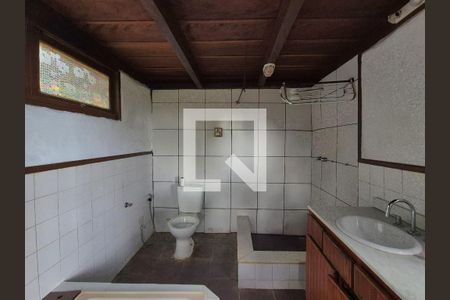 Banheiro de casa de condomínio para alugar com 2 quartos, 100m² em Vargem Grande, Rio de Janeiro
