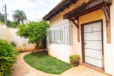 Jardim de casa à venda com 3 quartos, 206m² em Jardim Chapadão, Campinas