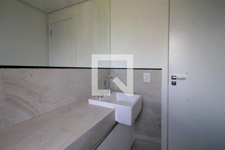 Banheiro da Suíte de apartamento à venda com 2 quartos, 81m² em Vila das Flores, Nova Lima