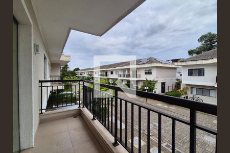 Baranda da Suíte 1 de casa de condomínio à venda com 3 quartos, 133m² em Vargem Grande, Rio de Janeiro