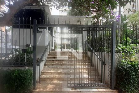 Entrada do condomínio de apartamento à venda com 2 quartos, 160m² em Jardim Paulista, São Paulo