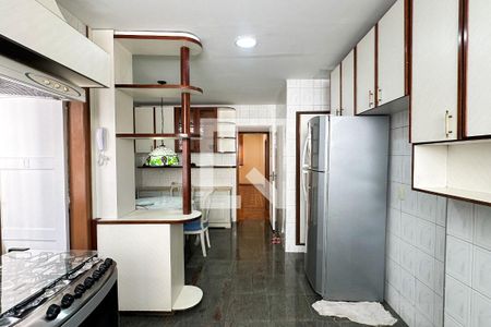 Cozinha de apartamento à venda com 4 quartos, 184m² em Copacabana, Rio de Janeiro
