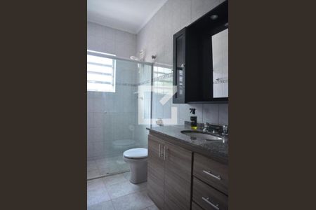 Banheiro Social de casa à venda com 2 quartos, 200m² em Santa Terezinha, Santo André