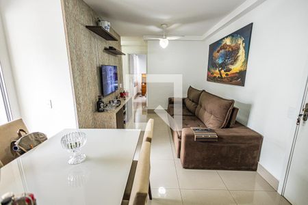 Sala de apartamento à venda com 2 quartos, 70m² em Santa Amelia, Belo Horizonte