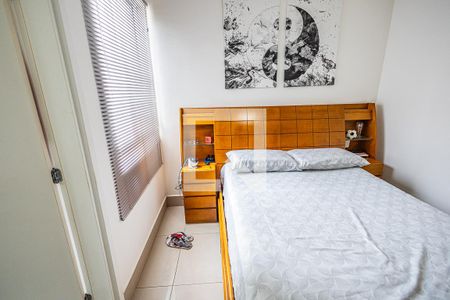 Suíte  de apartamento à venda com 2 quartos, 70m² em Santa Amelia, Belo Horizonte