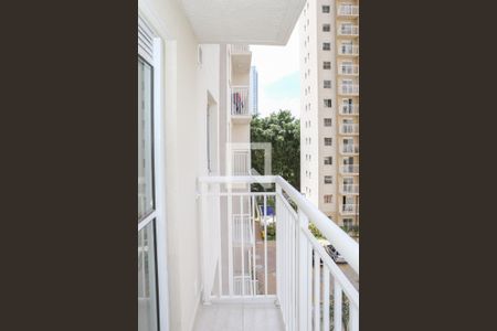 Sacada de apartamento à venda com 2 quartos, 35m² em Parque Industrial Tomas Edson, São Paulo
