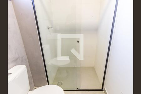 Banheiro de apartamento para alugar com 1 quarto, 27m² em Cambuci, São Paulo