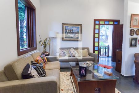 sala de visita de casa de condomínio para alugar com 4 quartos, 2600m² em Retiro do Chale, Brumadinho