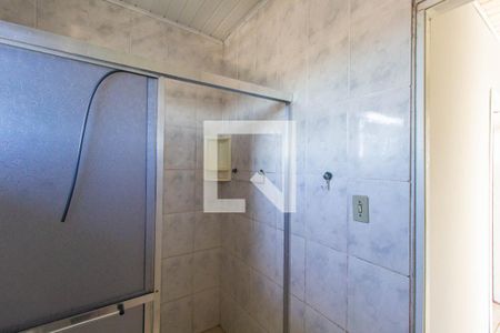 Banheiro de apartamento à venda com 2 quartos, 200m² em Niterói, Canoas