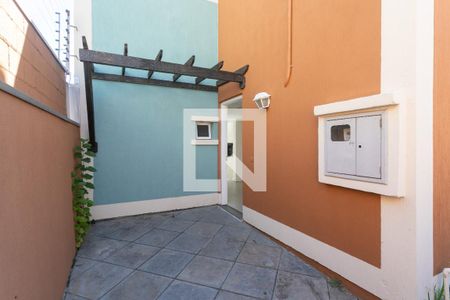 Garagem de casa à venda com 3 quartos, 109m² em Jardim Itu, Porto Alegre