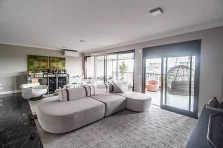 Sala de TV de apartamento à venda com 3 quartos, 282m² em Alphaville Empresarial, Barueri