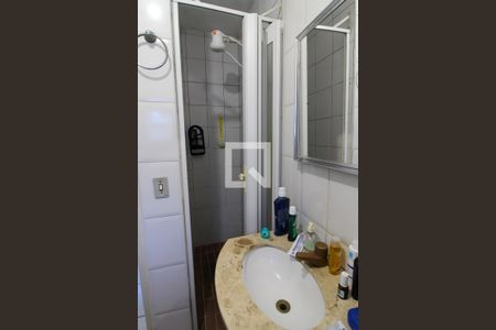 Banheiro de apartamento à venda com 3 quartos, 56m² em Vila Gomes, São Paulo