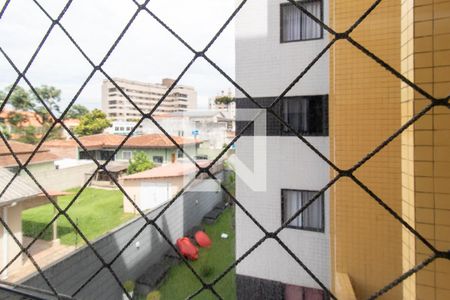 Vista de apartamento à venda com 2 quartos, 73m² em Novo Mundo, Curitiba