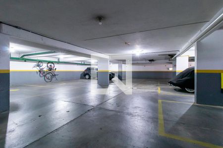 Garagem de apartamento à venda com 2 quartos, 73m² em Novo Mundo, Curitiba
