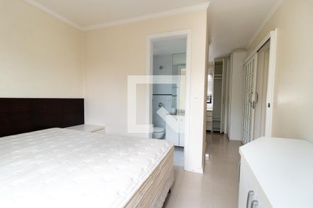 Suíte de apartamento à venda com 2 quartos, 73m² em Novo Mundo, Curitiba