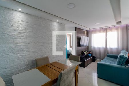 Sala de apartamento à venda com 2 quartos, 43m² em Vila Carmosina, São Paulo