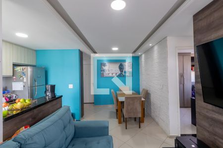 Sala de apartamento à venda com 2 quartos, 43m² em Vila Carmosina, São Paulo