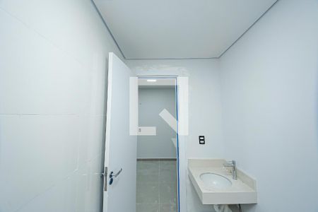 Banheiro de apartamento para alugar com 1 quarto, 27m² em Vila Formosa, São Paulo