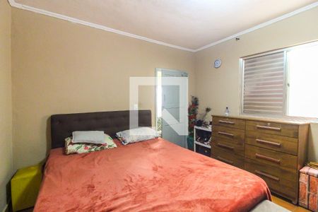 Quarto 1 de casa à venda com 4 quartos, 100m² em Vila Carmosina, São Paulo