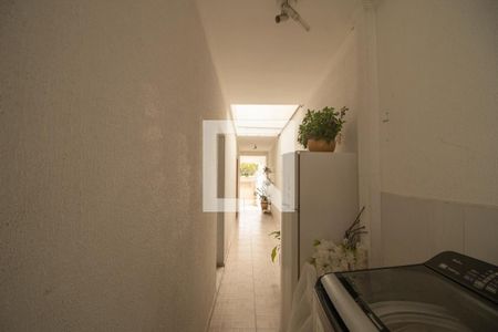 Corredor de casa para alugar com 3 quartos, 147m² em Vila Mazzei, São Paulo