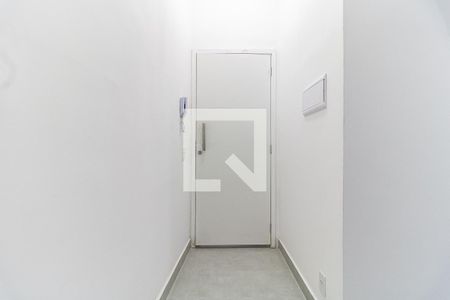 Entrada  de apartamento para alugar com 1 quarto, 20m² em Aclimação, São Paulo