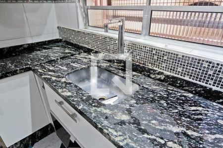 Cozinha de casa à venda com 3 quartos, 140m² em Vila Palmeiras, São Paulo