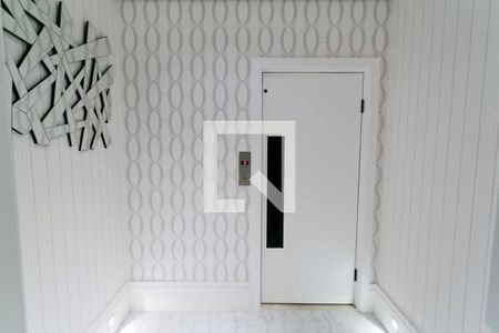 Hall de Entrada de apartamento à venda com 3 quartos, 320m² em Santa Cecilia, São Paulo