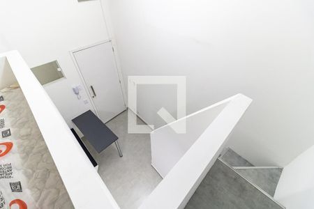 Escada de apartamento para alugar com 1 quarto, 20m² em Aclimação, São Paulo