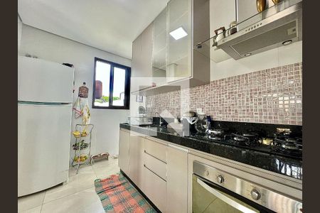 Cozinha de apartamento à venda com 3 quartos, 200m² em Trevo, Belo Horizonte