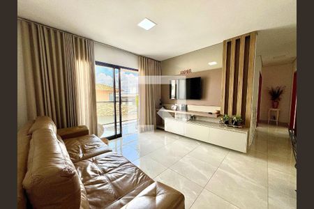 Sala de apartamento à venda com 3 quartos, 200m² em Trevo, Belo Horizonte