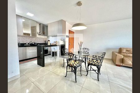 Sala de apartamento à venda com 3 quartos, 200m² em Trevo, Belo Horizonte