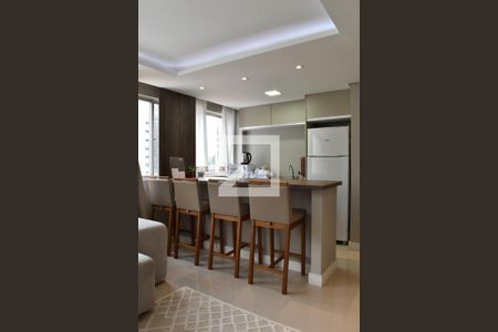 Sala de apartamento para alugar com 1 quarto, 38m² em Centro Cívico, Curitiba