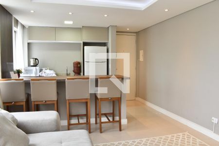 Sala de apartamento para alugar com 1 quarto, 38m² em Centro Cívico, Curitiba