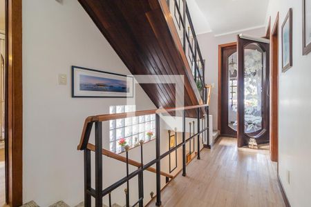 Corredor de casa à venda com 3 quartos, 244m² em Cavalhada, Porto Alegre