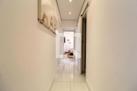 Corredor Quartos de apartamento à venda com 3 quartos, 100m² em Itaim Bibi, São Paulo