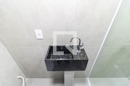 Banheiro de apartamento para alugar com 1 quarto, 20m² em Aclimação, São Paulo
